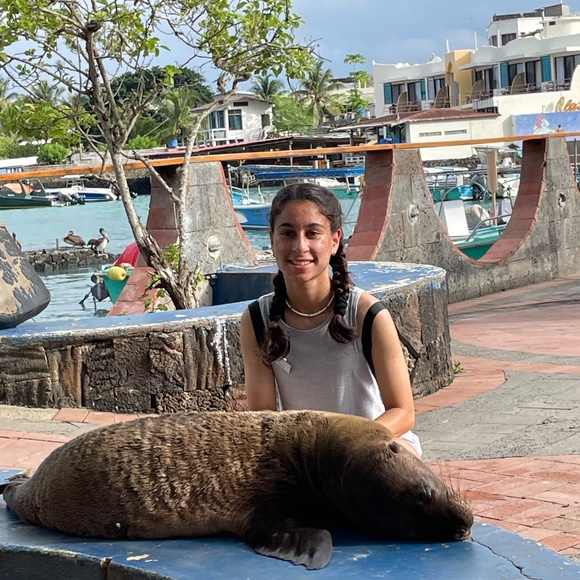 Meet your Posher, Sara - Picture 5 of 13